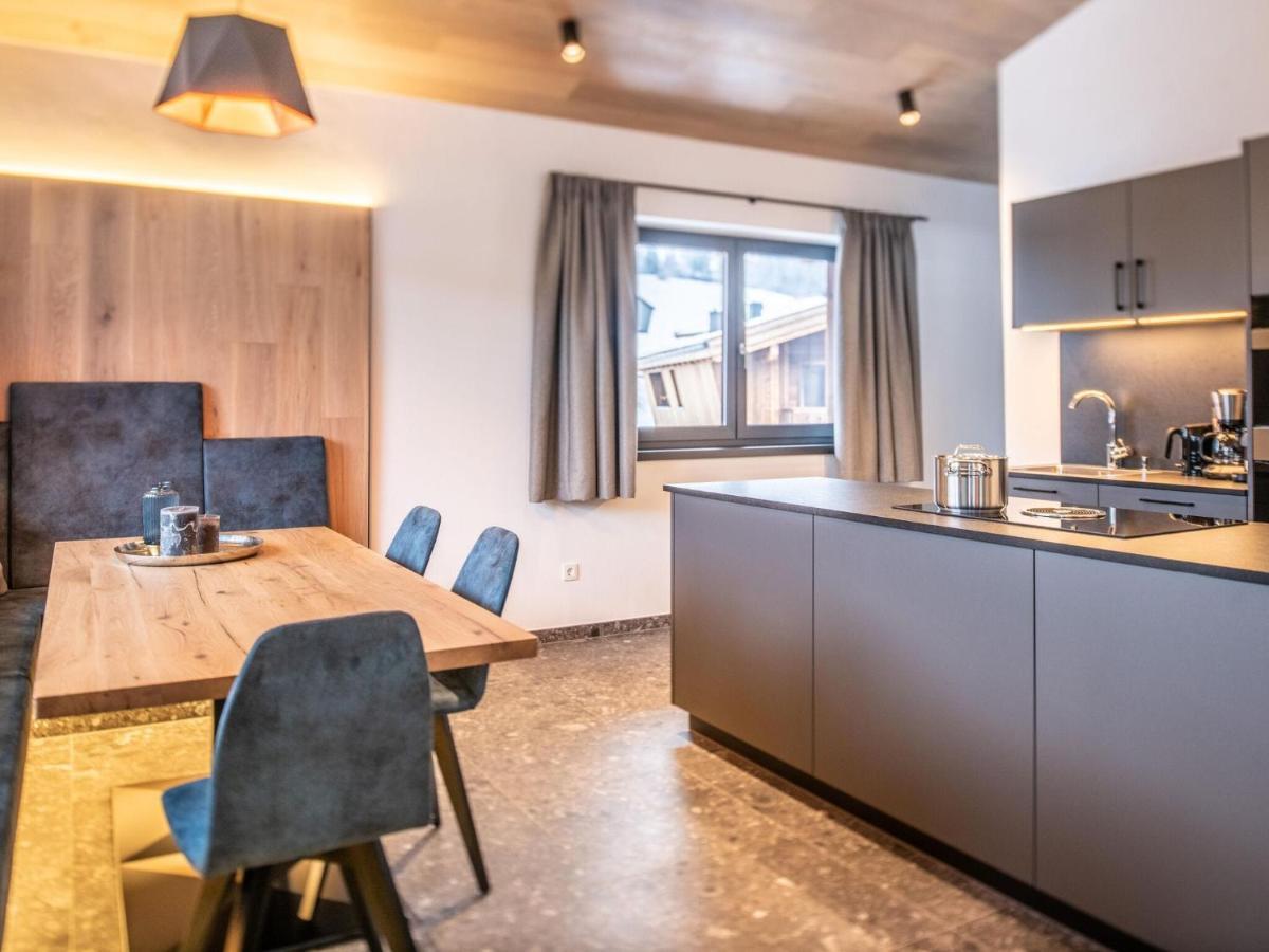 Apartment In Wald Im Pinzgau With A Carport Экстерьер фото